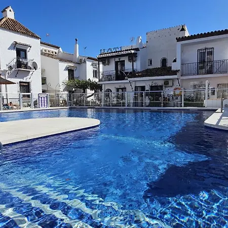 Pueblo Andaluz New Luxury Townhouse Centre Willa