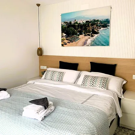 Pueblo Andaluz New Luxury Townhouse Centre Villa *