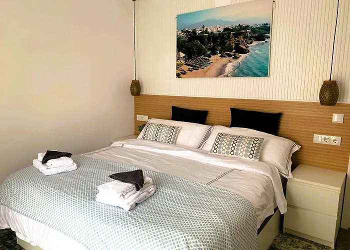 Pueblo Andaluz New Luxury Townhouse Centre Villa *