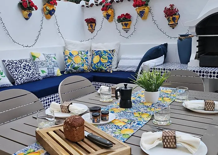 Villa Pueblo Andaluz New Luxury Townhouse Centre *