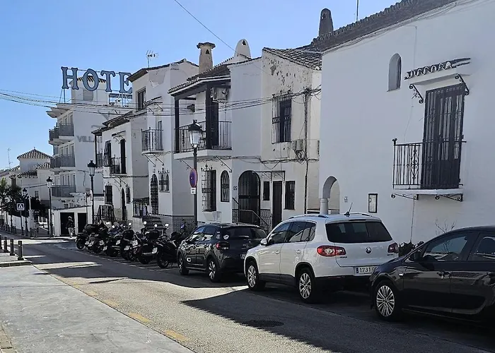 Pueblo Andaluz New Luxury Townhouse Centre