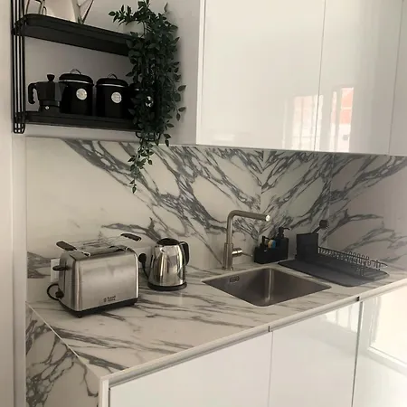 Pueblo Andaluz New Luxury Townhouse Centre 别墅