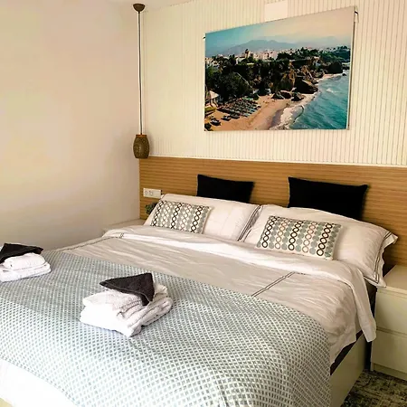 Pueblo Andaluz New Luxury Townhouse Centre Villa *