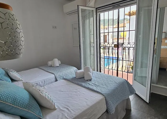 Villa Pueblo Andaluz New Luxury Townhouse Centre *