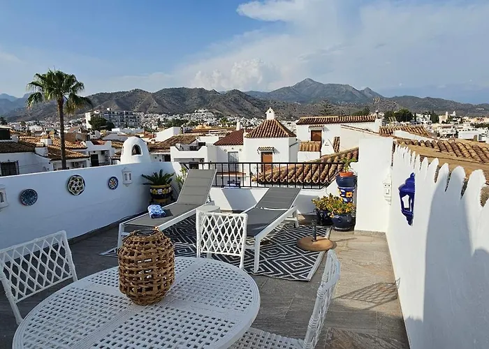 Pueblo Andaluz New Luxury Townhouse Centre Villa *